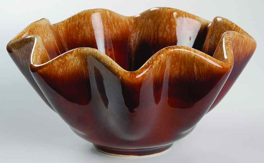 Brown Drip (House and Garden, Mirror Brown) 7" Ruffled Bowl by Hull-1