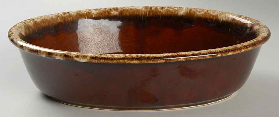 Brown Drip (House and Garden, Mirror Brown) 10" Oval Baker by Hull-1