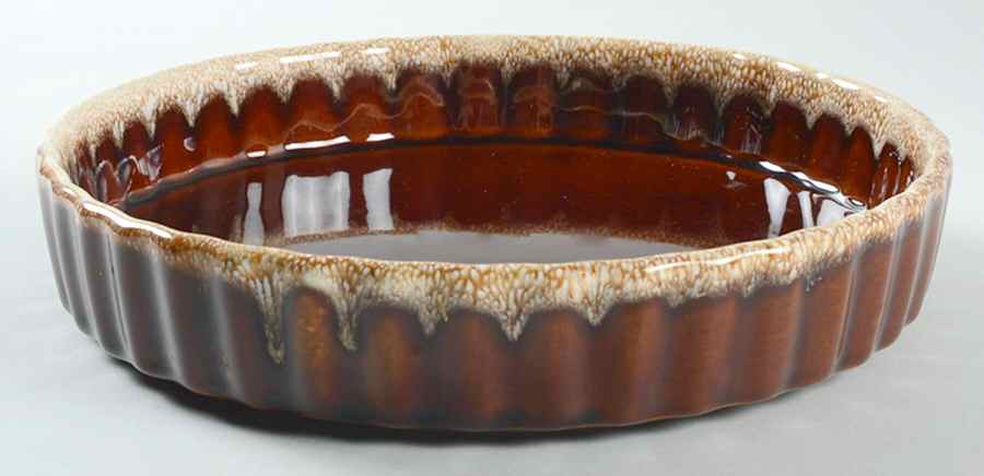 Brown Drip (House and Garden, Mirror Brown) 10" Quiche by Hull-1