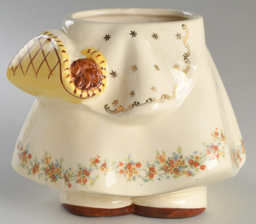 Little Red Riding Hood Cookie Jar No Lid by Hull-1