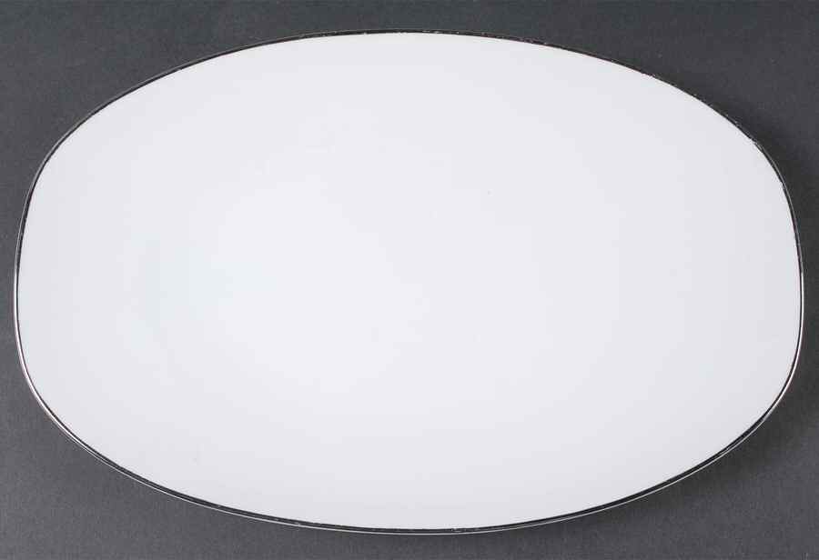 03738 12" Oval Serving Platter by Hutschenreuther-1