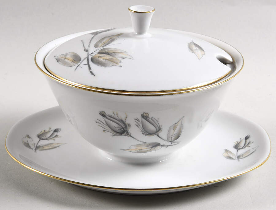 Victoria Gravy Boat w/Attached Underplate & Lid by Hutschenreuther-1