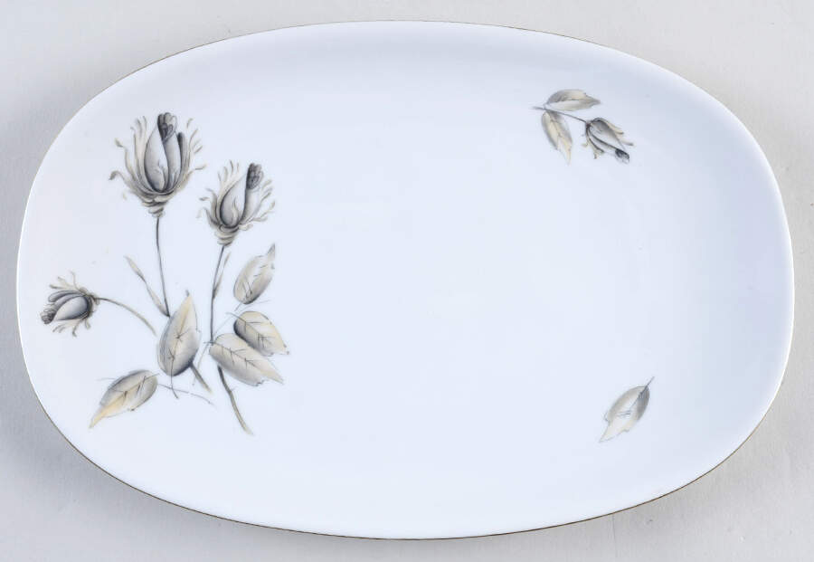 Victoria 12" Oval Serving Platter by Hutschenreuther-1