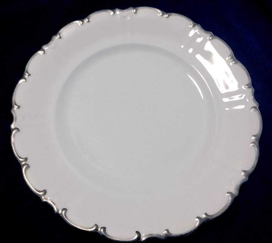2797 Dinner Plate by Hutschenreuther-1