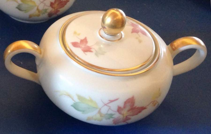 8250 Sugar Bowl & Lid by Hutschenreuther-1