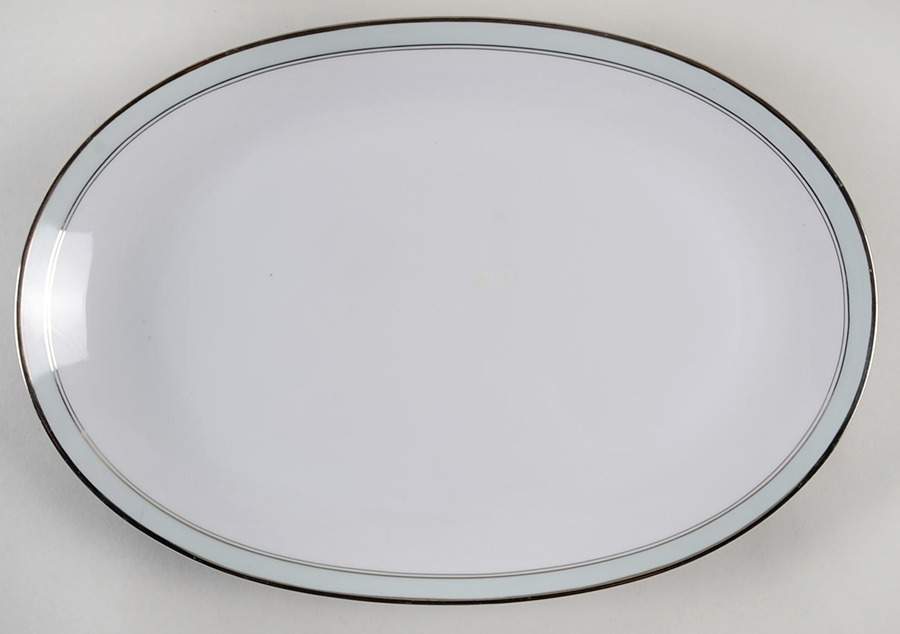 8443 15" Oval Serving Platter by Hutschenreuther-1