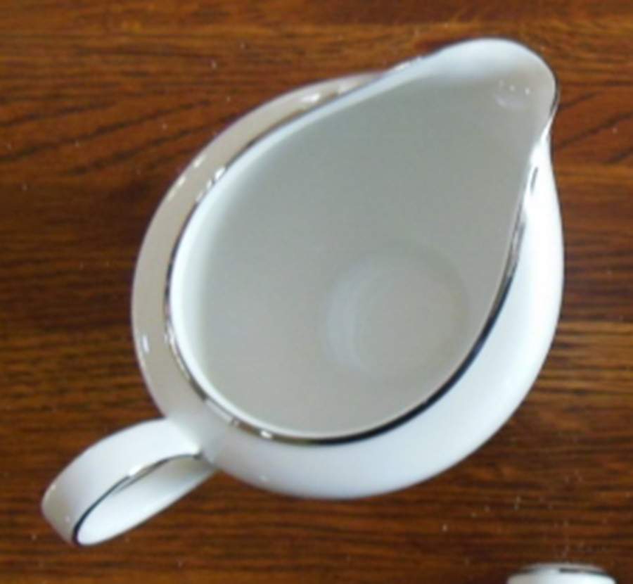 8930 Creamer by Hutschenreuther-1