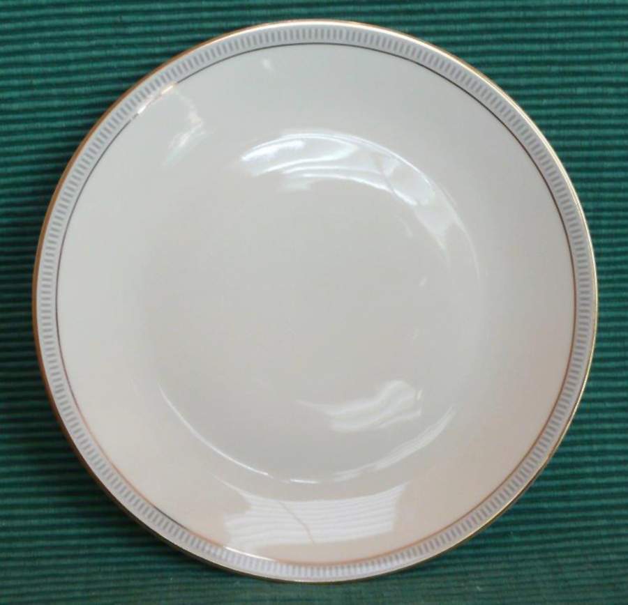 9538 Dinner Plate by Hutschenreuther-1