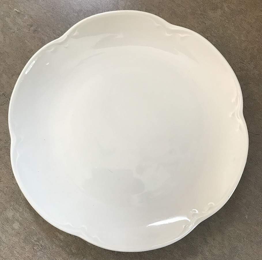 Alice (No Trim) Commemorative Bread & Butter Plate by Hutschenreuther-1