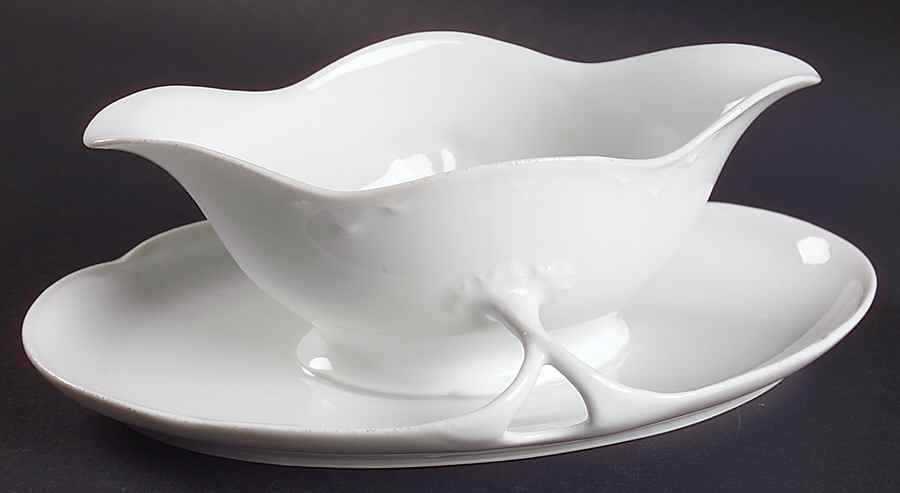 Alice (No Trim) Gravy Boat with Attached Underplate by Hutschenreuther-1