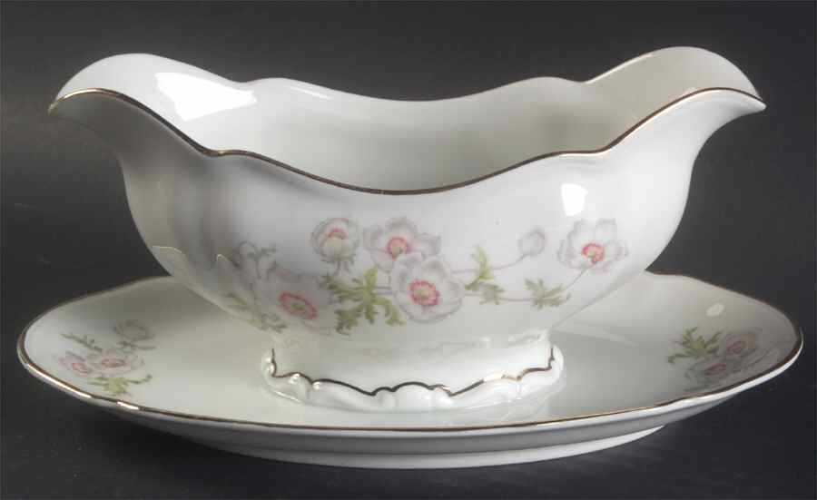 The Anemone (White, SCALLOPED) Gravy Boat with Attached Underplate by Hutschenreuther-1