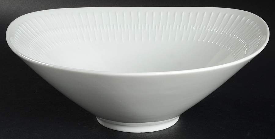 Apart Triangular Vegetable Bowl by Hutschenreuther-1