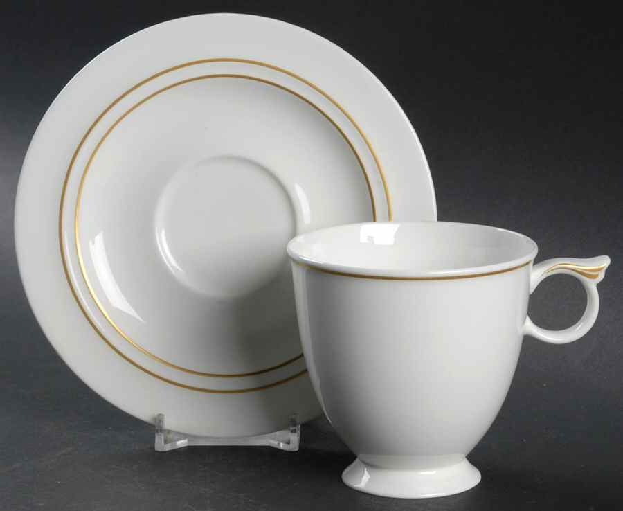 Arabesque Footed Cup & Saucer Set by Hutschenreuther-1