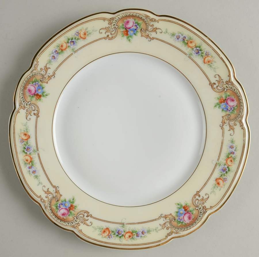 The Ascot Luncheon Plate by Hutschenreuther-1