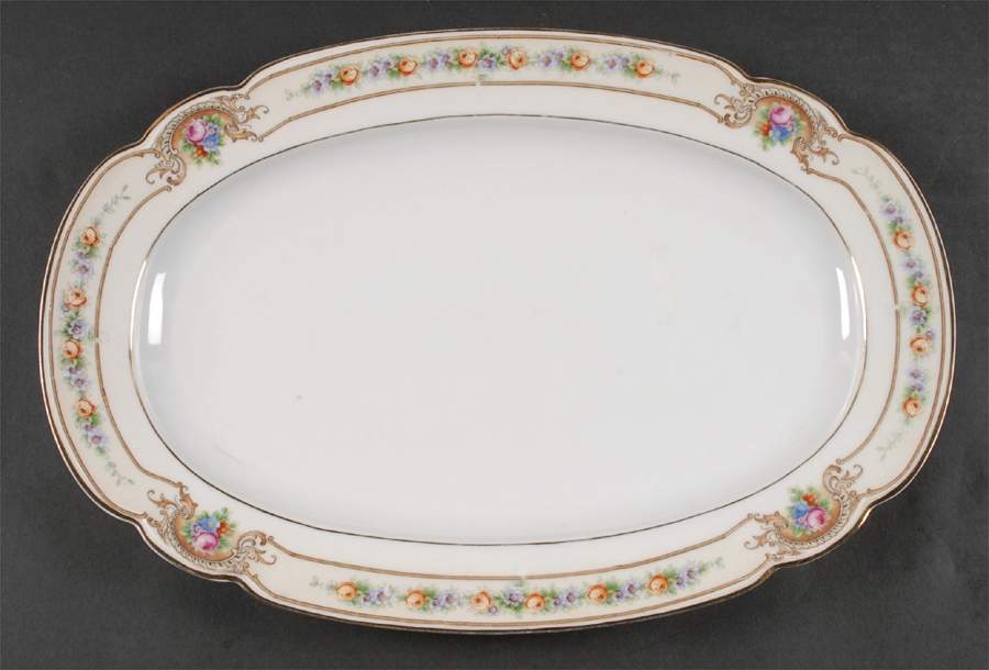 The Ascot 16" Oval Serving Platter by Hutschenreuther-1