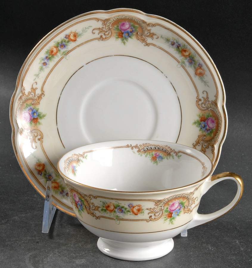 The Ascot Footed Cup & Saucer Set by Hutschenreuther-1