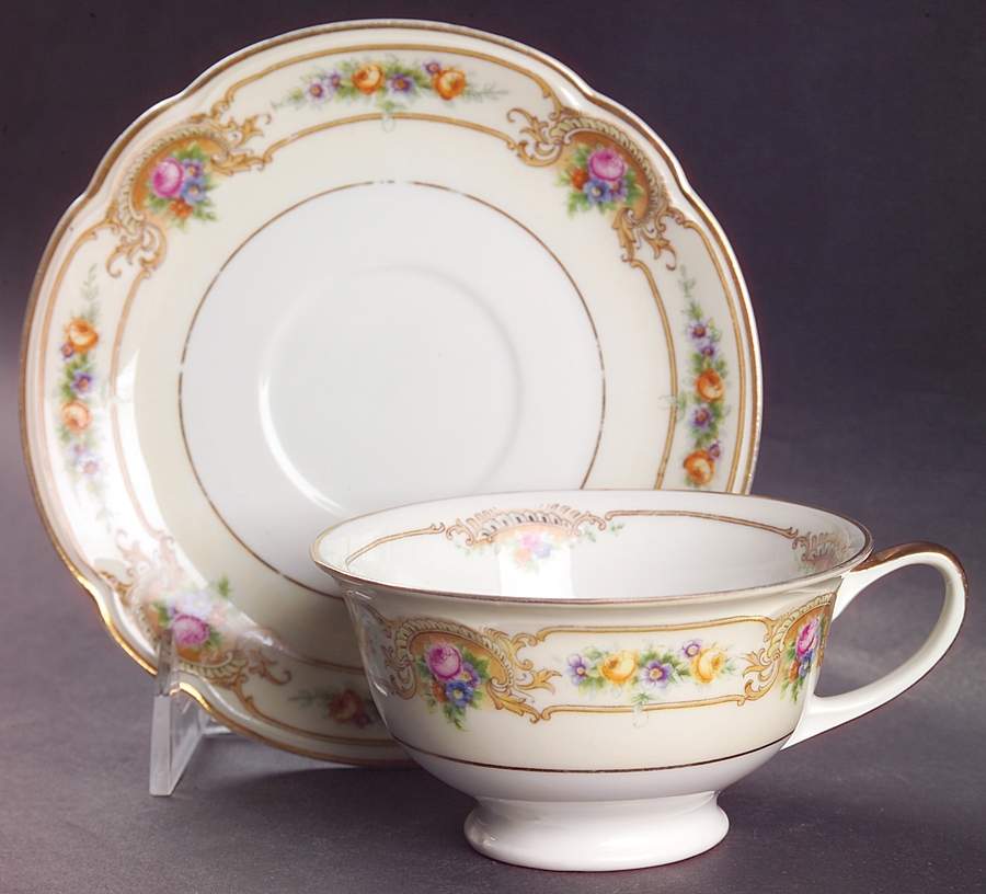 The Ascot Footed Cup & Saucer Set by Hutschenreuther-1