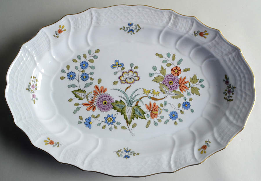 Bellevue 17" Oval Serving Platter by Hutschenreuther-1