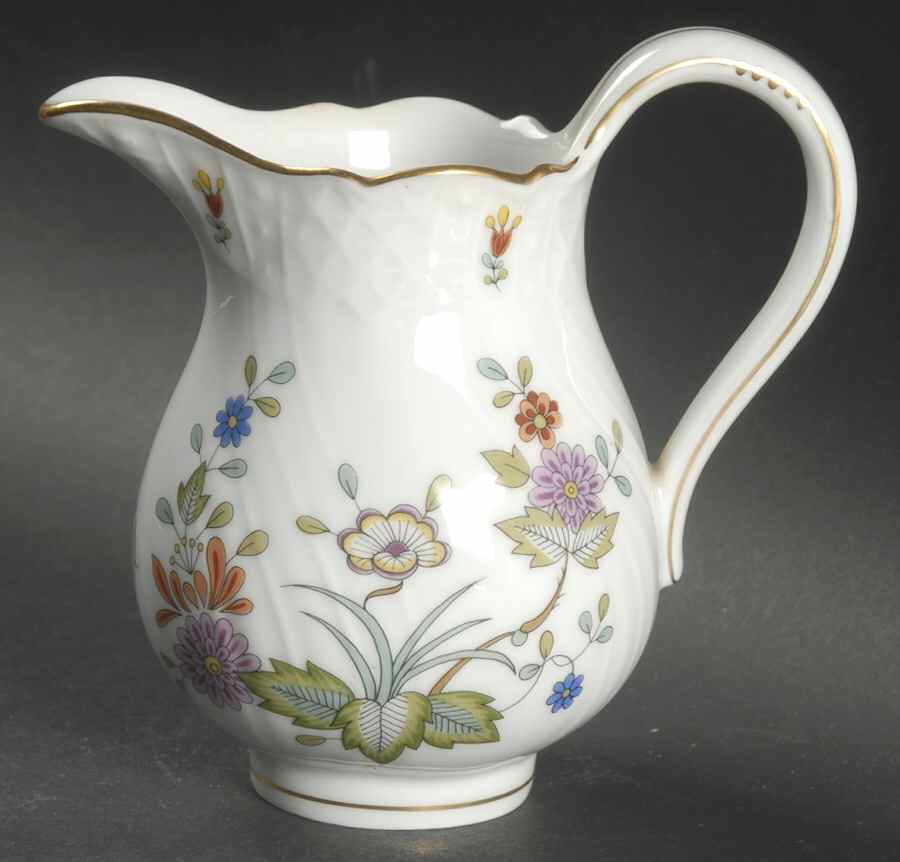 Bellevue Creamer by Hutschenreuther-1