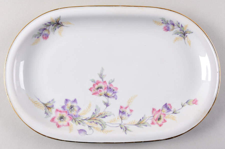Belmont, The 12" Oval Serving Platter by Hutschenreuther-1