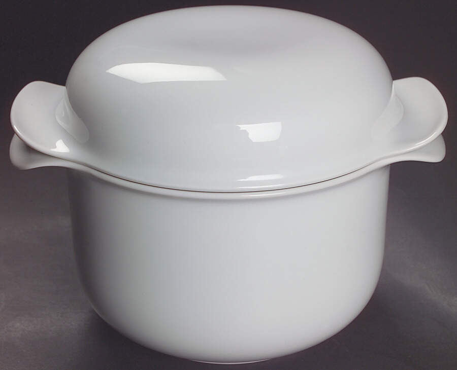 Bianca (Tavola Line) Round Covered Vegetable by Hutschenreuther-1