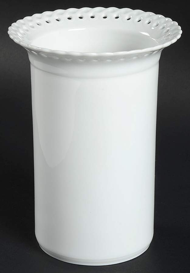 Blanche (Comtesse) 6" Vase by Hutschenreuther-1