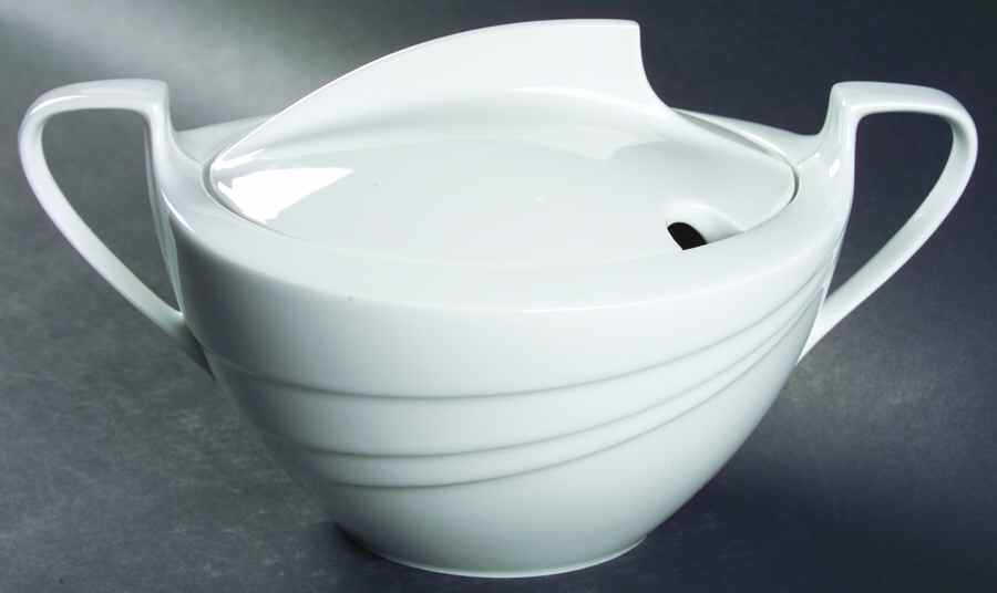 Blanche (Maxim's Line) Round Covered Vegetable by Hutschenreuther-1