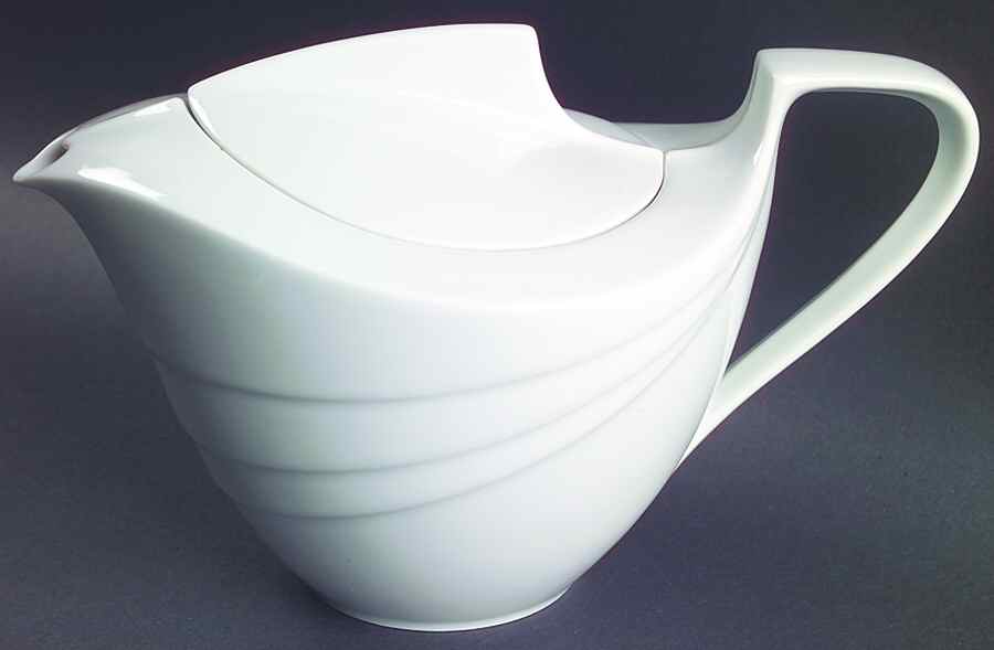 Blanche (Maxim's Line) Teapot & Lid by Hutschenreuther-1