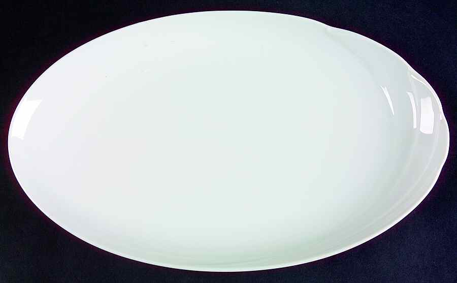 Blanche (Maxim's Line) 12" Oval Serving Platter by Hutschenreuther-1