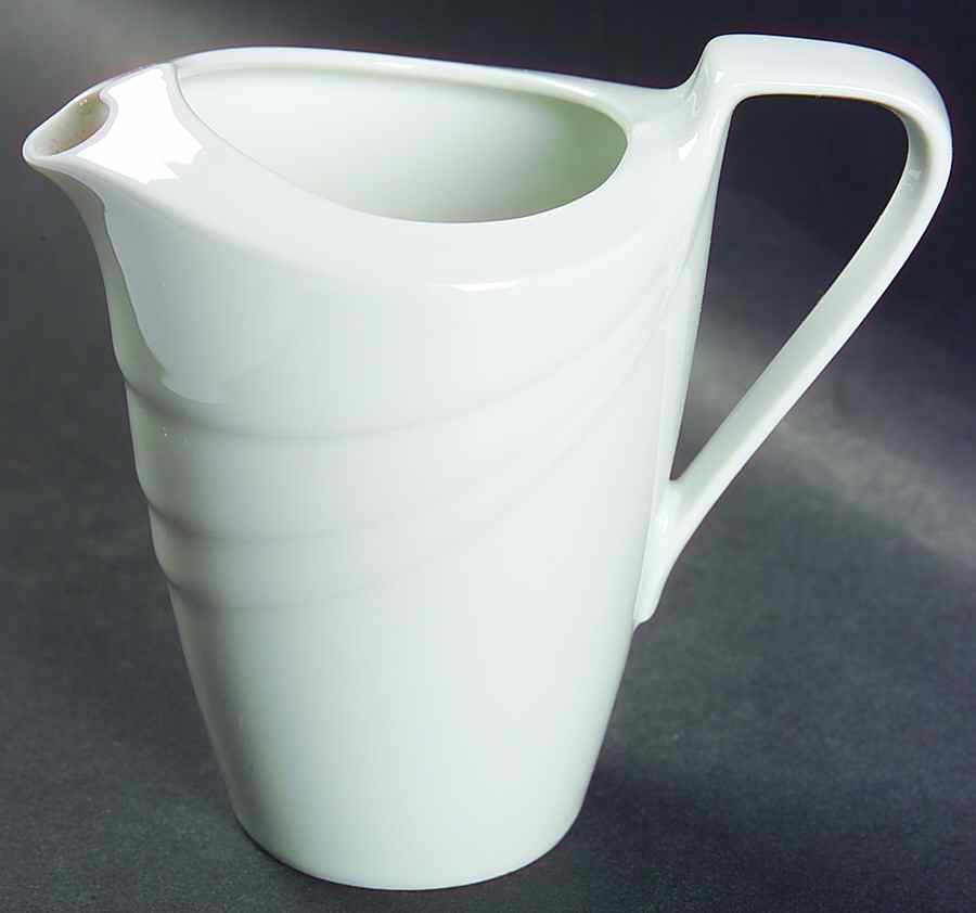Blanche (Maxim's Line) Creamer by Hutschenreuther-1