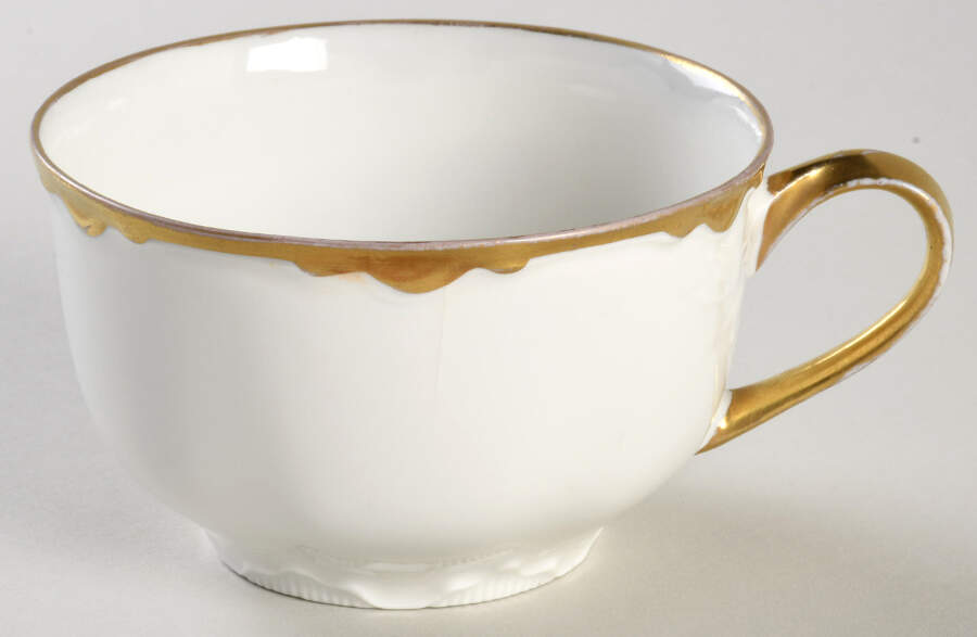 The Blenheim Flat Cup by Hutschenreuther-1