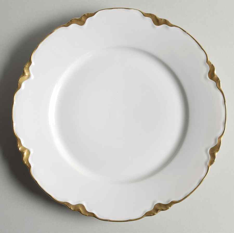 The Blenheim Luncheon Plate by Hutschenreuther-1
