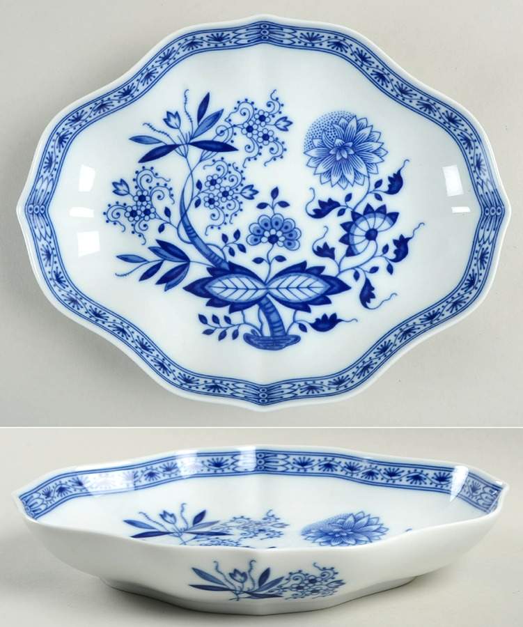 Blue Onion Open Candy Dish by Hutschenreuther-1