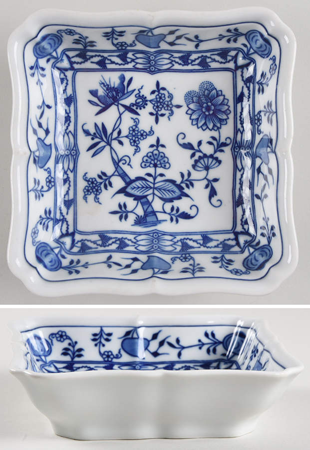 Blue Onion 6" Square Tray by Hutschenreuther-1