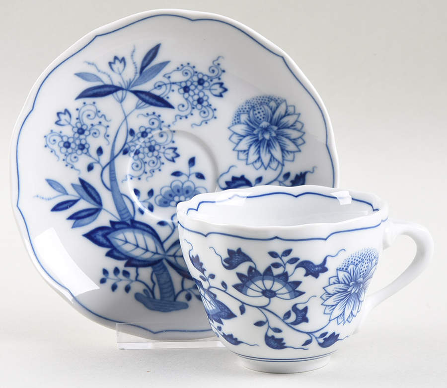 Blue Onion Flat Cup & Saucer Set by Hutschenreuther-1