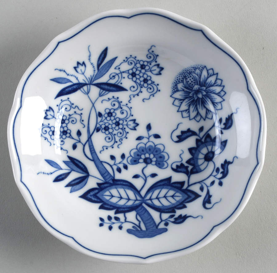 Blue Onion Saucer for Flat Cup by Hutschenreuther-1