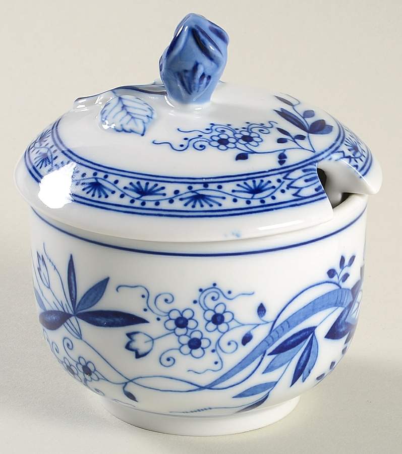Blue Onion Mini Sugar Bowl & Lid by Hutschenreuther-1