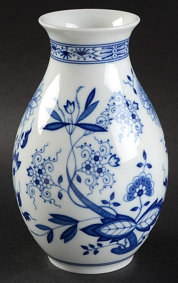 Blue Onion Bud Vase by Hutschenreuther-1