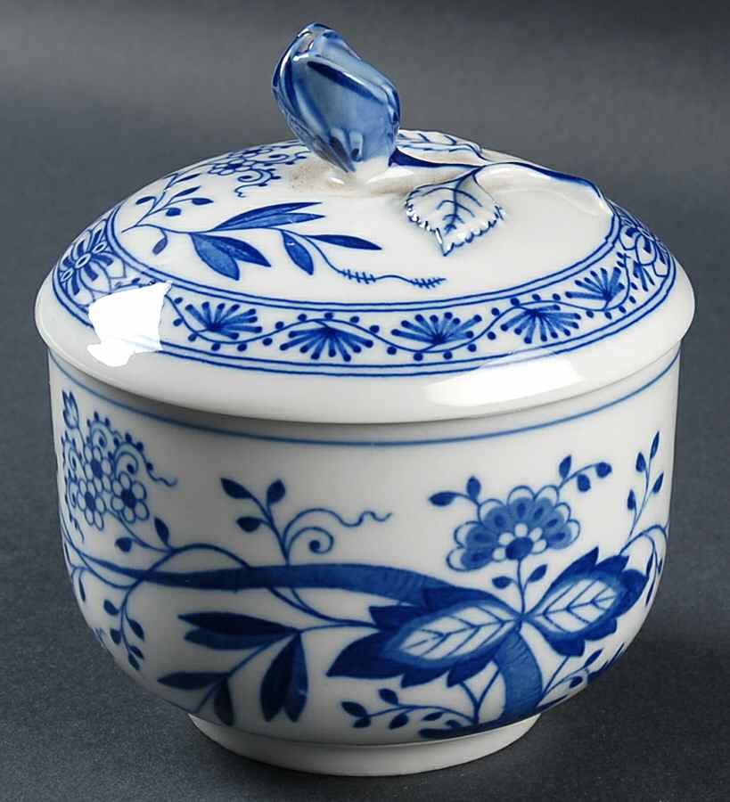 Blue Onion Sugar Bowl & Lid by Hutschenreuther-1