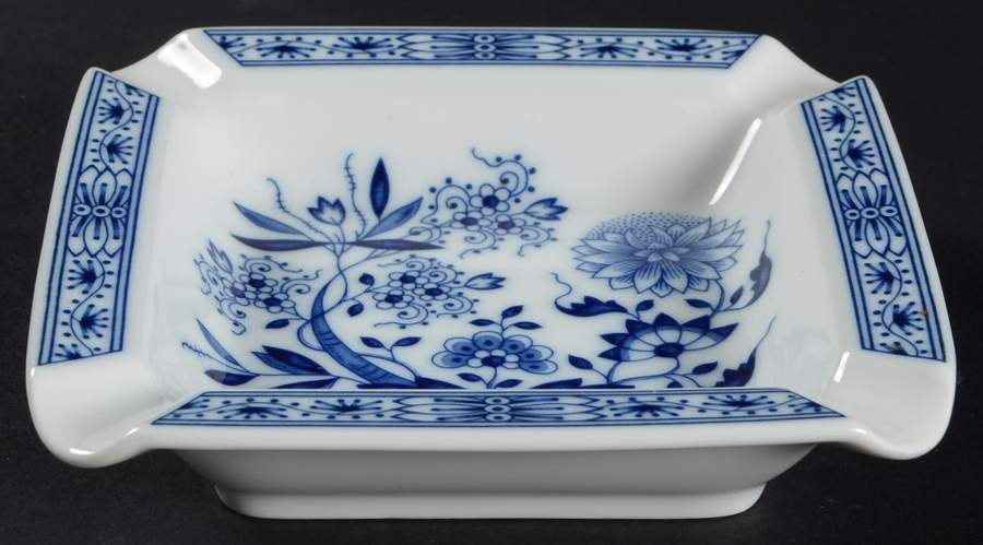 Blue Onion 4" Ashtray by Hutschenreuther-1