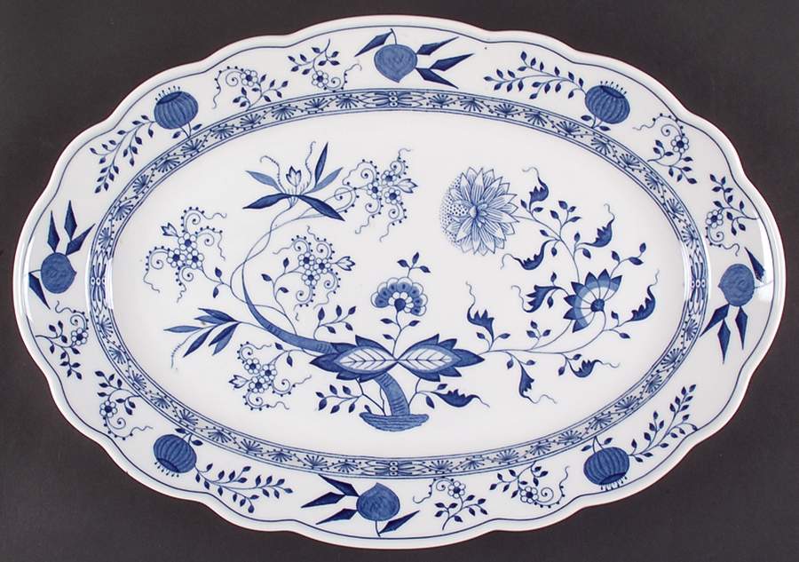 Blue Onion 17" Oval Serving Platter by Hutschenreuther-1