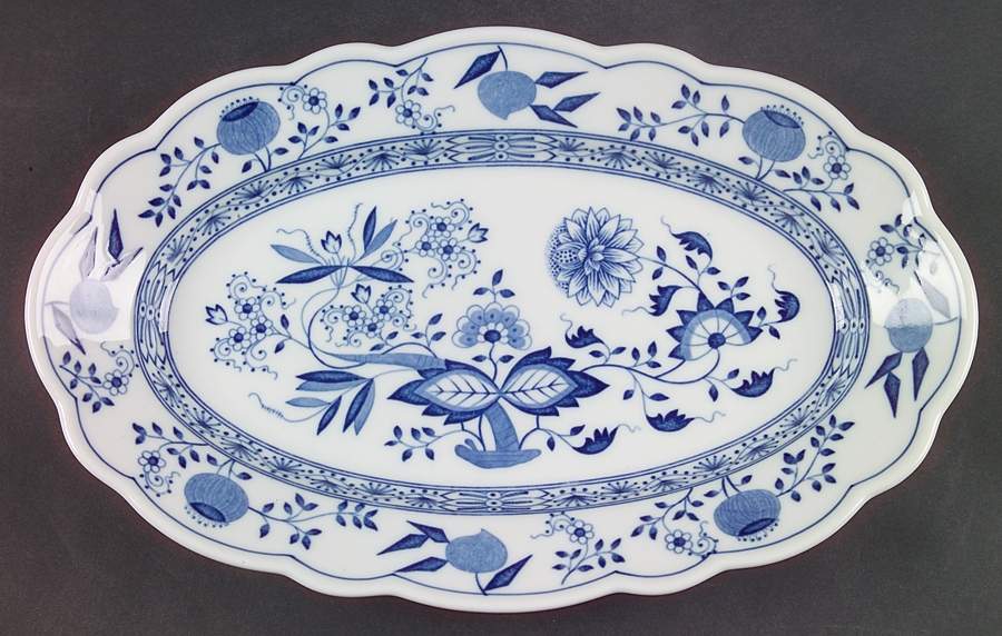 Blue Onion 12" Oval Serving Platter by Hutschenreuther-1