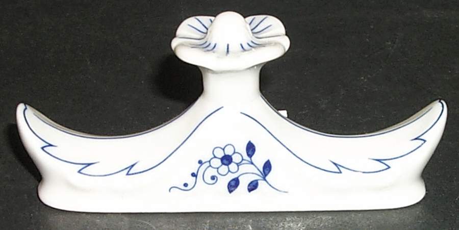 Blue Onion Knife Rest by Hutschenreuther-1