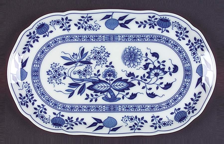 Blue Onion Tray for Creamer & Sugar with Lid by Hutschenreuther-1