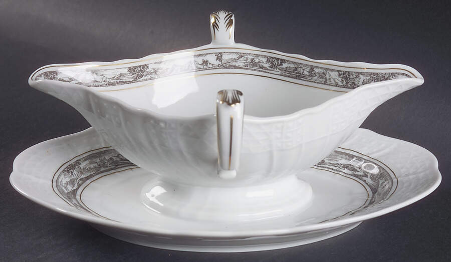Campagna Gravy Boat with Attached Underplate by Hutschenreuther-1