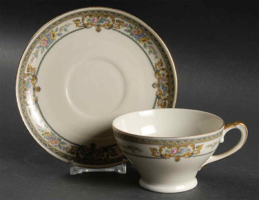 Carinthia Footed Cup & Saucer Set by Hutschenreuther-1