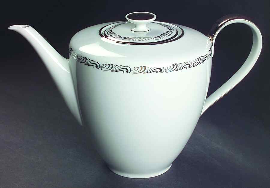 Cascade Coffee Pot & Lid by Hutschenreuther-1