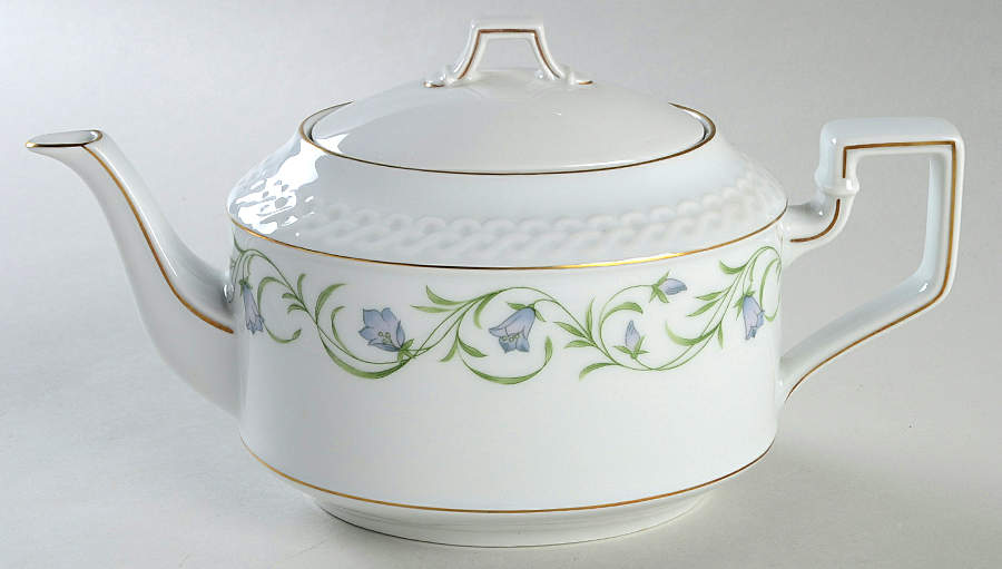Catherine Teapot & Lid by Hutschenreuther-1