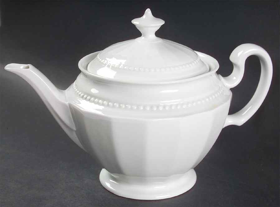 Chevalier Teapot & Lid by Hutschenreuther-1
