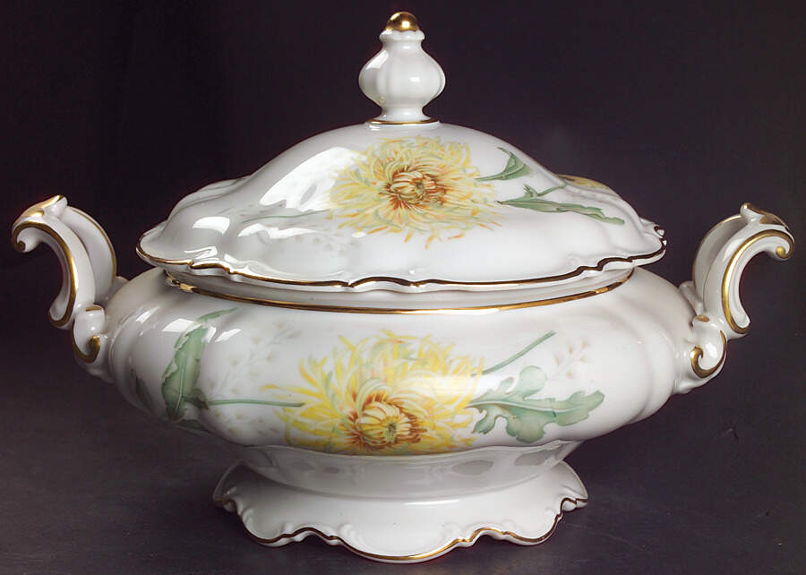 The Chrysanthemum Round Covered Vegetable by Hutschenreuther-1